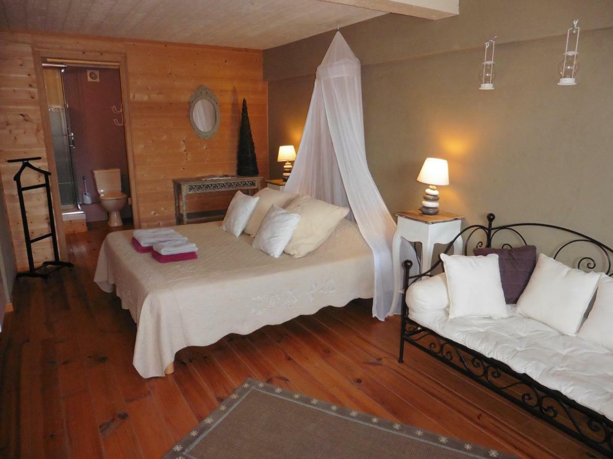 Chalet De Barraou Bed & Breakfast Binos Bagian luar foto